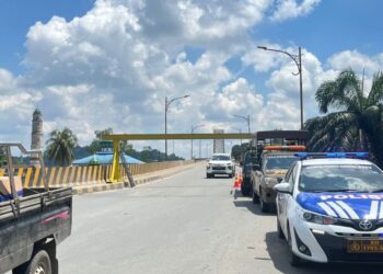 Pemasangan Portal Mahulu Lebih Awal Picu Antrean Truk Logistik