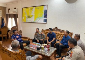 Kapolsek Kawasan Pelabuhan Samarinda Perkuat Keamanan Perairan Mahakam