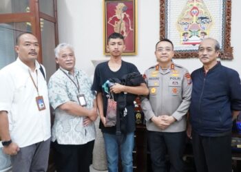 Aksi di Depan Polda DIY Ricuh, Tiga Mahasiswa Diserahkan ke Rektorat
