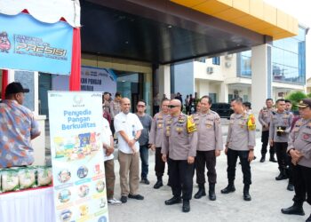 Gerakan Pangan Murah Polri Digelar di Balikpapan, Wakapolda Kaltim Tinjau Langsung Bazar Sembako