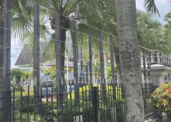 Kantor Gubernur Kaltim Dipagari Kawat Berduri Jelang Aksi 21 April