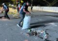 Penanganan Cepat, DLH Samarinda Bersihkan Sisa Sampah Demonstrasi