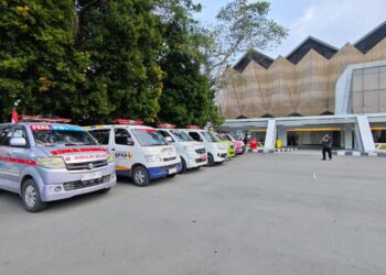 Relawan Medis Siaga Dukung Pengamanan Aksi 21 April, EMT-ITS Turunkan Puluhan Ambulans