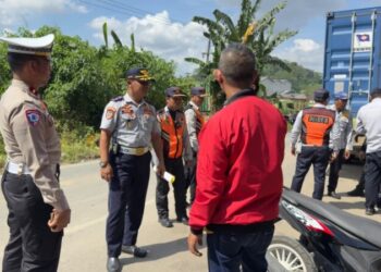 Parkir Sembarangan, Kontainer di Kawasan Gudang Digembosi