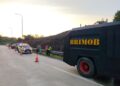 Respon Cepat Laporan Warga, Tim Patroli Batalyon C Pelopor Brimob Kaltim Padamkan Kebakaran Lahan di Balikpapan Utara
