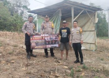Kapolsek Balikpapan Timur Turun Langsung Cegah Karhutla di Lamaru