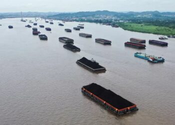 Ekspor Batu Bara Indonesia Agustus Anjlok 23 Persen, Dampak Debit Air Sungai di Kalimantan
