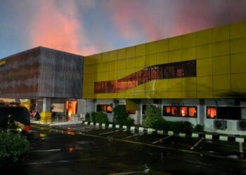 Wamen Ossy Tinjau Langsung Kebakaran Kantah Karawang, Prioritaskan Keselamatan dan Pemulihan Layanan