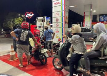 Berebut BBM di SPBU, DPRD Samarinda Sebut Kuota Tak Seimbang Jadi Pemicu Antrean
