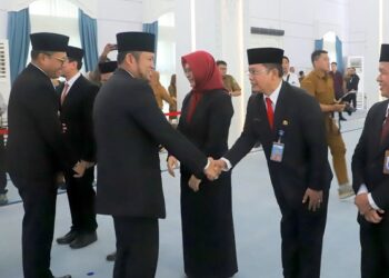 Rudy Mas’ud Lantik Sejumlah Kepala Dinas di Pemprov Kaltim, Sembilan Pejabat Bergeser
